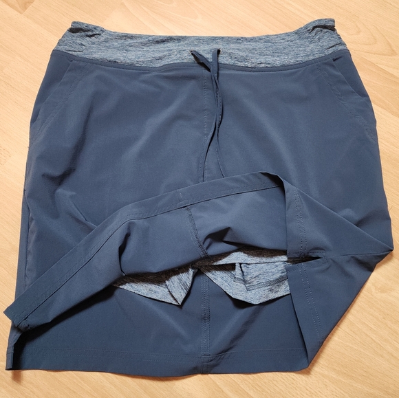 Duluth Trading Co Pants - Duluth Blue Armachillo Cooling Pull-on Skort Women's Size 12